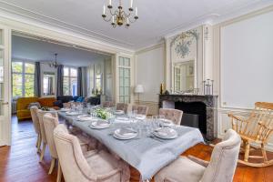 Maisons de vacances La Villa Authentique - Jacuzzi, babyfoot : photos des chambres