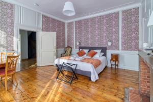 Maisons de vacances La Villa Authentique - Jacuzzi, babyfoot : photos des chambres