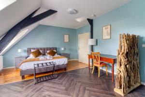 Maisons de vacances La Villa Authentique - Jacuzzi, babyfoot : photos des chambres