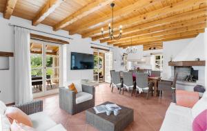 Amazing Home In Sovinjak With Wifi 