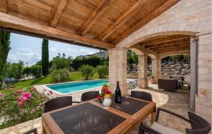 Amazing Home In Sovinjak With Wifi 