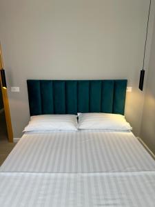 Xhimis Seaside Apartments