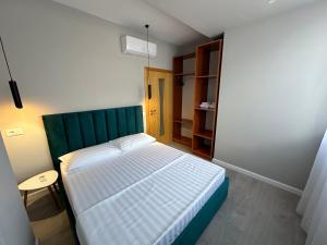 Xhimis Seaside Apartments