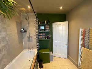 Cosy Room In homestay