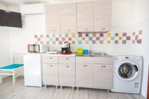 Camera “Ponente” - vista mare, spiaggia a 300m img5