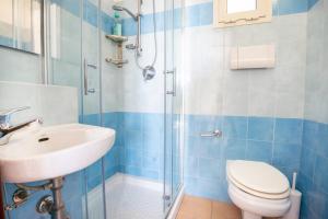 Camera “Ponente” - vista mare, spiaggia a 300m img11