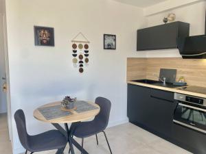 APPARTICI 2 - Spacieux studio