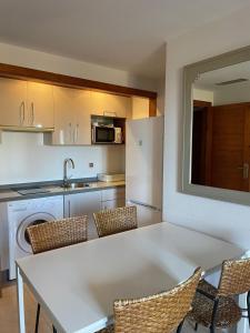 TERCERA PLANTA VISTAS LATERALES AL MAR