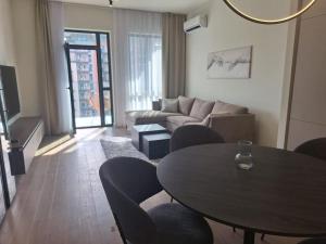 Crown Apartments - BW Sole