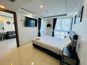 Grand Avenue Conde Pattaya