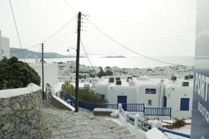 Pentaras Windmill studio