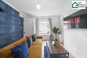 Modern Family Home -5 beds SW16