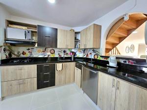 Hermoso Apto Santa Mónica, 8 huéspedes,