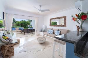 Sea View - Glitter Bay, St James - West Coast, Beach Front Apartment