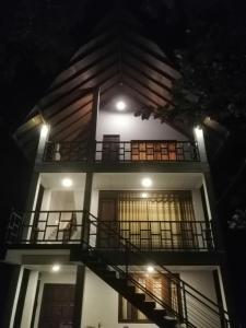 Malwathu Oya Forest Garden