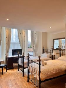 Sheil Suites