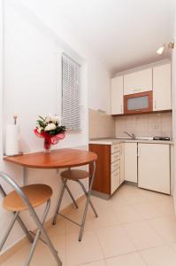 Apartments Ena 