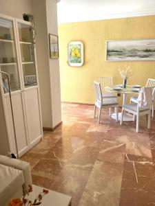 CONCEPCIÓN HOUSE HUELVA, pleno centro, GARAJE en el propio edificio