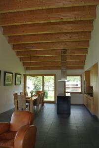 Chesa La Montanella - Ferienwohnung, Maloja