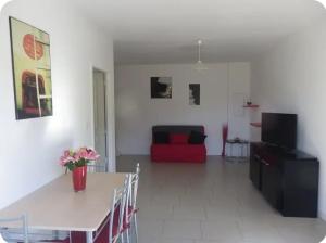 Gîte au coeur dune oliveraie