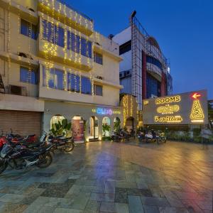 Hotel Popillon, Kolhapur