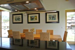 Chesa La Montanella - Ferienwohnung, Maloja