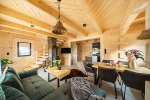 Sękata Chata, domek z jacuzzi w cenie pobytu