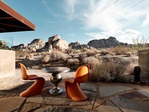 Marmol Radziners Modernist Cabin - Joshua Tree