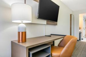 Efficiency Quadruple Room with Two Queen Beds - Non Smoking room in Magnuson Grand Hotel Madison