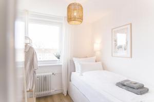 Wolfsburg Innenstadt - HAPPYHOME - direkt in der Porschestraße, 5 Personen & Kind, 3 Zimmer