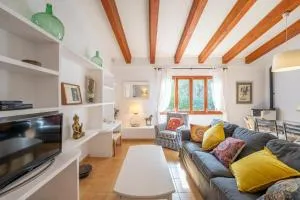 Casa encantadora en Cala Tuent - Cala Tuent