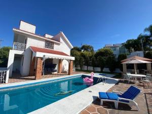 Hermosa Casa Vacacional en Cocoyoc con Alberca y Jacuzzi.