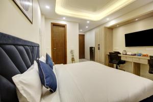 FlxHo Quad - Luxury Studio Apart Hotel DLF Cyber City
