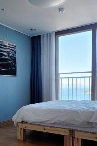 Ocean view Full Option 4Bed 3Room APT