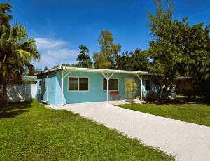 Blue Cottage