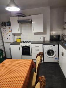 Oval Cricket Ground walking distance