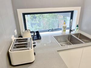 Inn Central Townhouse at Canberra