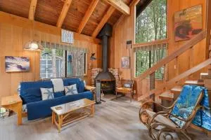 Grandma's Cabin by the Sea - Гуалала