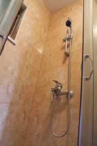 Apartments by the sea Postira, Brac - 22205