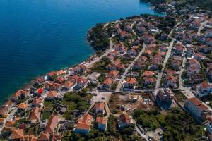 Seaside holiday house Postira, Brac - 22663