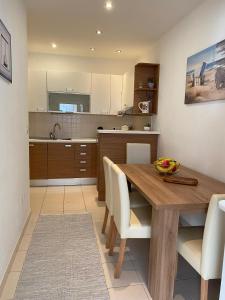 Seaside holiday house Postira, Brac - 22663