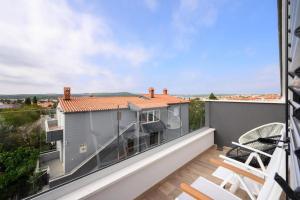 Apartments with parking space Medulin - 22712