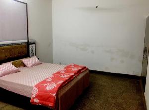 Hotel O Emerald P G H Prayag Guest House