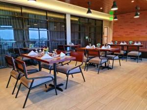 Alvea Hotel and Residences