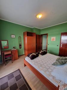 Apartments by the sea Palit, Rab - 22493