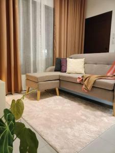 JD&S Apartments Unit 4