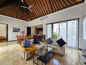 Villa Jade by Maheswara