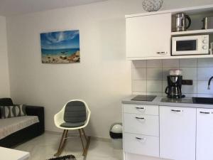 Appealing apartment in Njivice