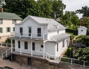 Lanesboro House - Декора