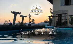 SUITE room with private pool area, near COMO lake, private parking I Villa dei Leoni